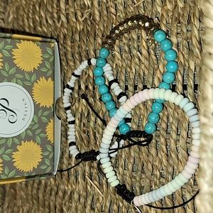 Plunder beautiful teal white Anklet Bracelet lot of 3 nwt
